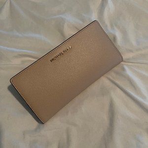 Michael Kors Light Pink Large Wallet